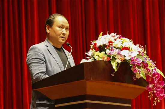 6德赢AC米兰官网副校长张砚为宣读《关于成立德赢AC米兰官网创新创业工作领导小组的决定》.jpg